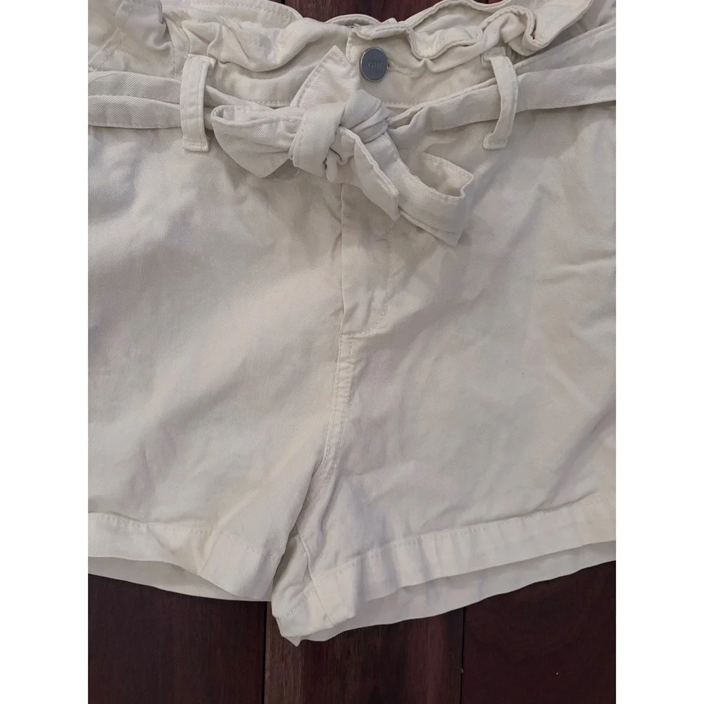 PAIGE Anessa Paperbag Waist Tie Front Shorts Cream Lyocell Blend Size 29 - Picture 6 of 7